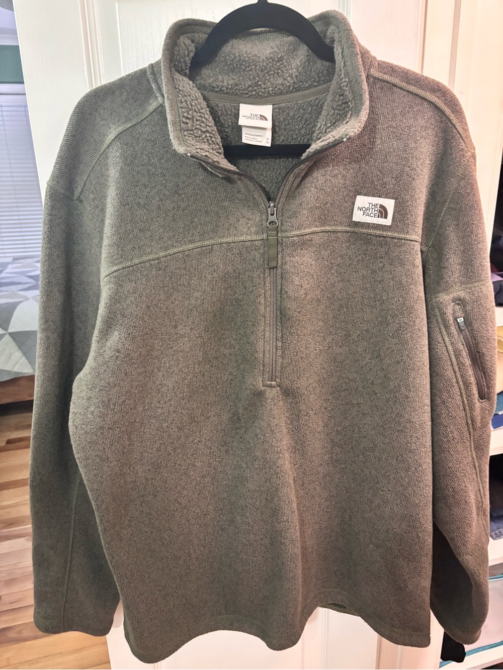 The North Face Men’s Olive Green 1/4 Zip Fleece Pullover
